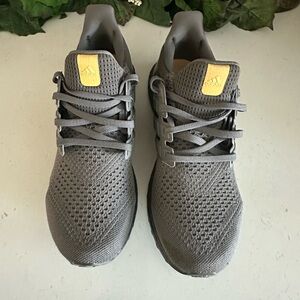 Adidas Mens UltraBoost 1.0 DNA Running Shoes Size 11 Gray Mesh & Rubber